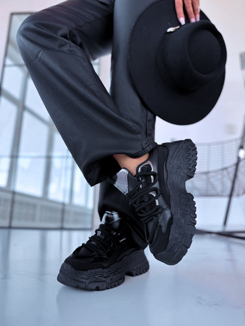 MELNAS botas ar aukšto žolės "BRATZ"